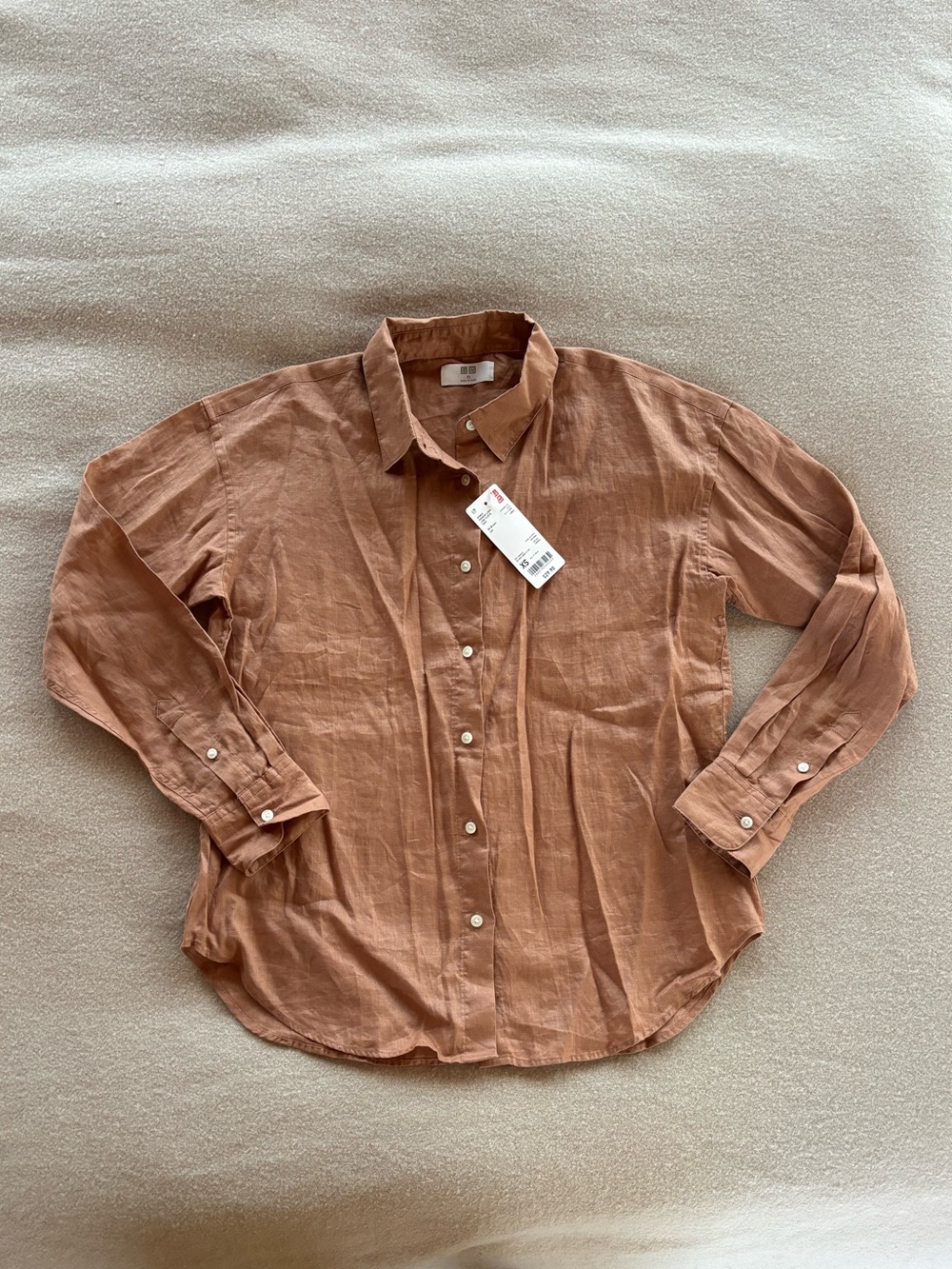 NWT Uniqlo Linen Button Down